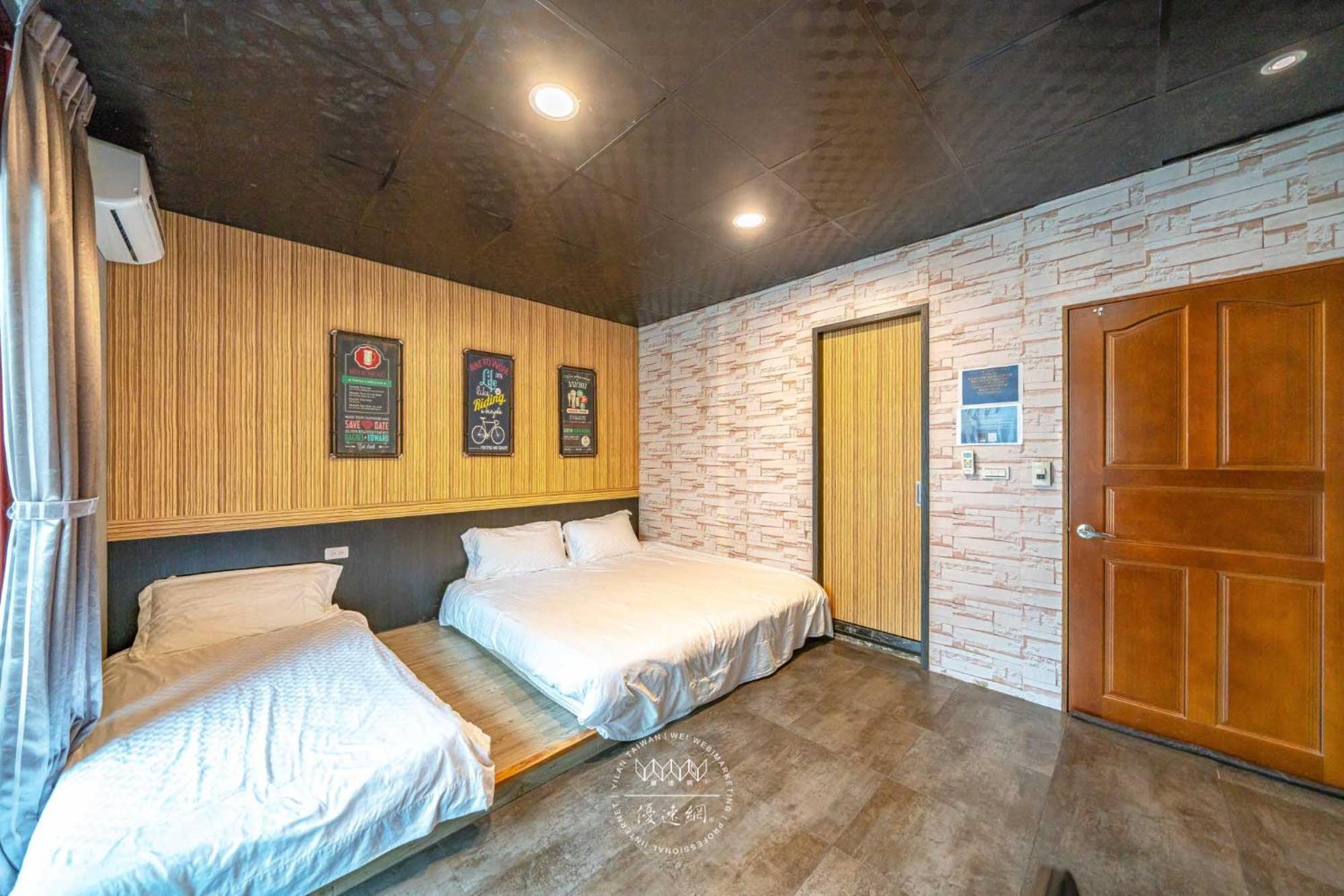 לודונג 羅東夜市 工業loft旅宿 Loft House מראה חיצוני תמונה