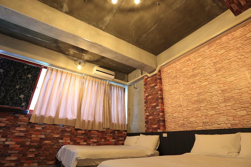 לודונג 羅東夜市 工業loft旅宿 Loft House מראה חיצוני תמונה